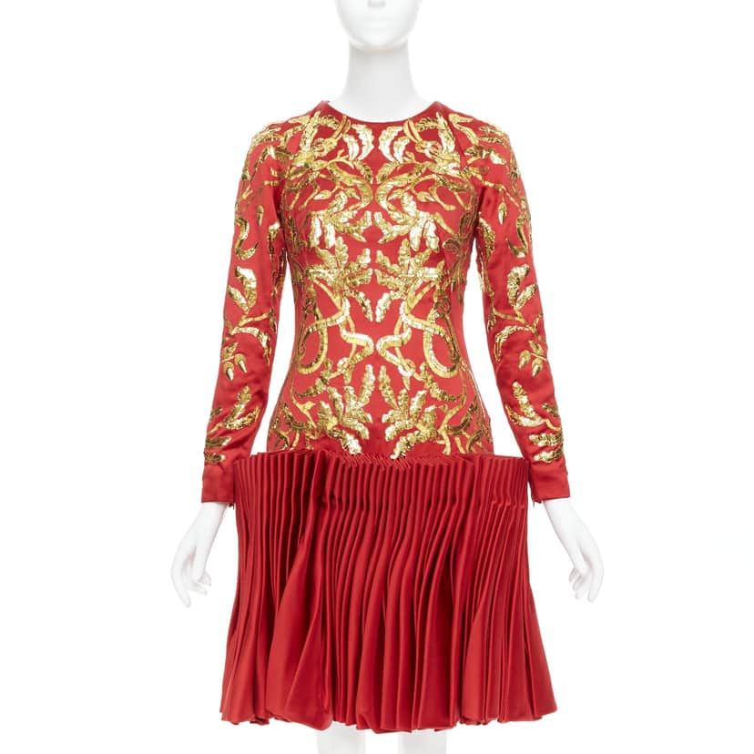 Alexander Mcqueen Sequin Pleat Dress Red Silk Very good condition - Front View