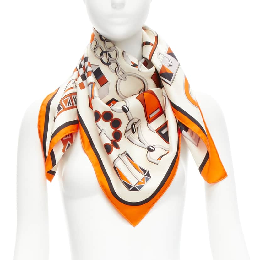 Hermès H Buckle Scarf Orange Silk Never worn - Front View