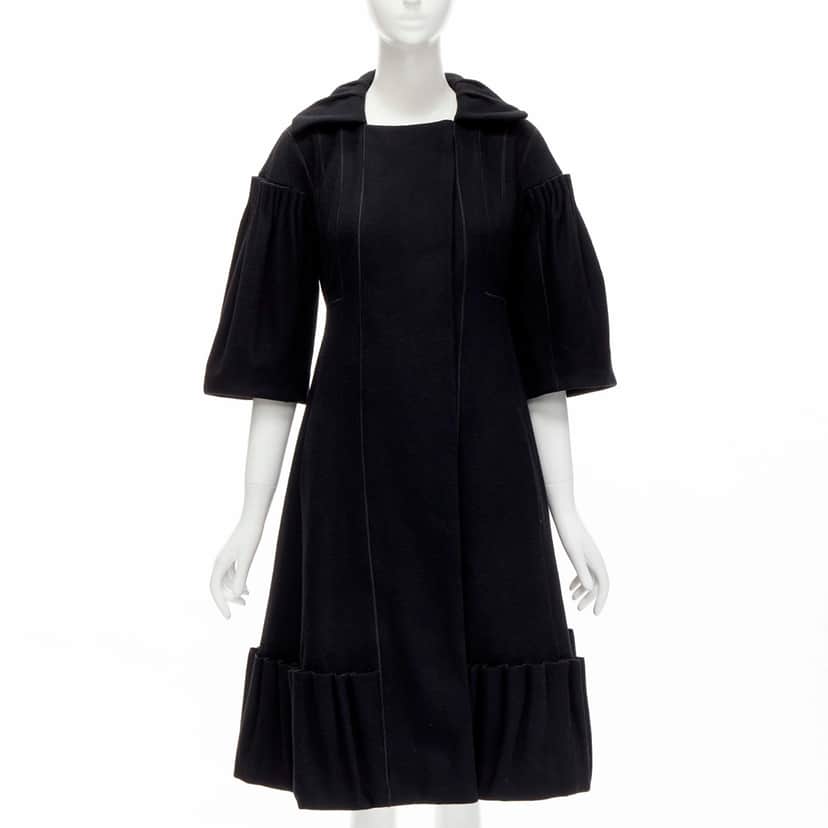 Louis Vuitton Black Victorian Coat Black Wool Very good condition - Front View