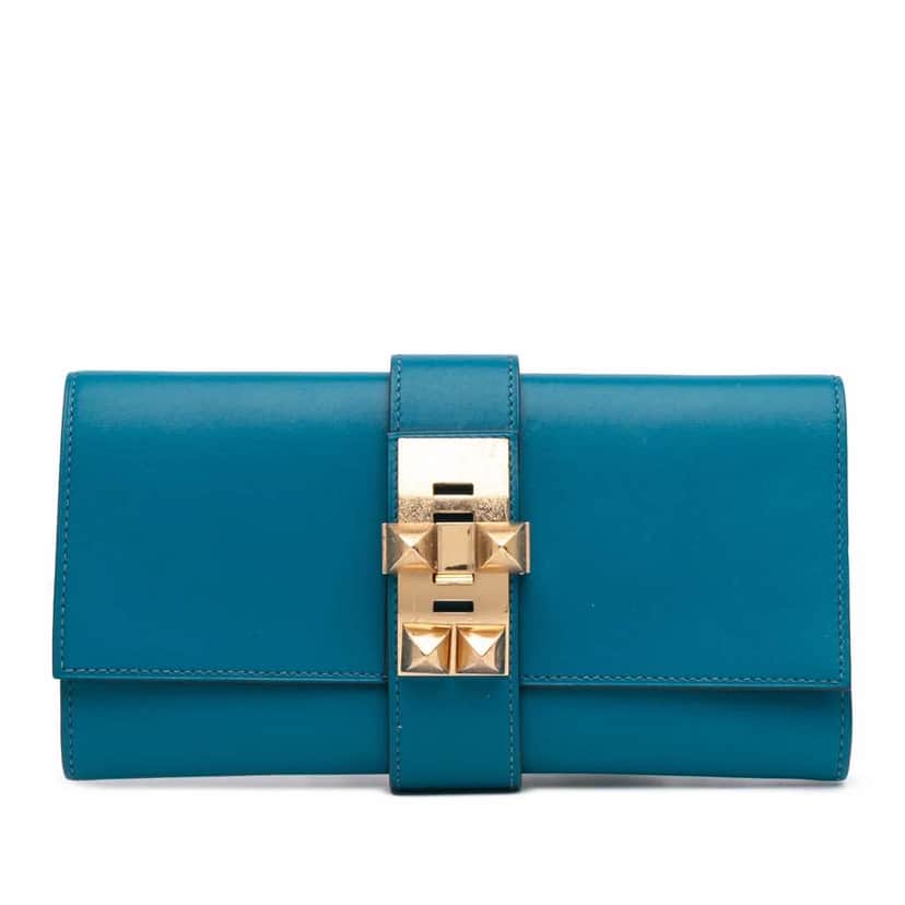 Hermès Tadelakt Medor Clutch 23 Blue Leather Good condition - Front View