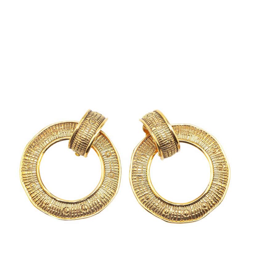 Chanel Gold Plated Round Clip on Earrings Gold Metal Good condition - Front View