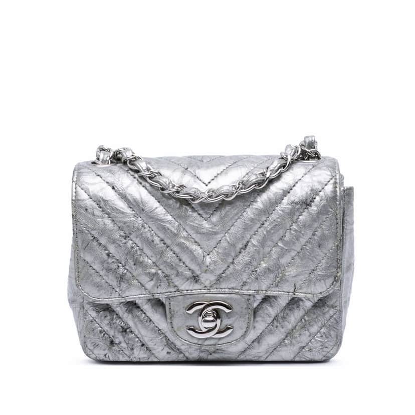 Chanel Mini Square Classic Chevron Metallic Crumpled Patent Single Flap Silver Leather Good condition - Front View