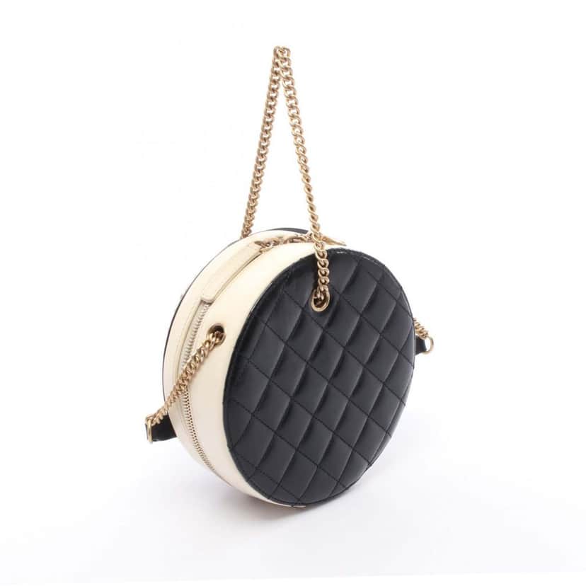 Chanel Crumpled Calfskin En Vogue Round Bag Black Leather Good condition - Front View