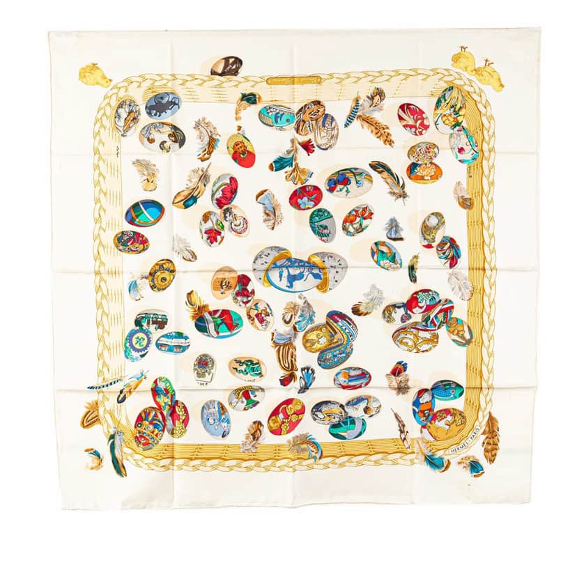 Hermès Couvee D'Hermes Silk Scarf White Silk Good condition - Front View