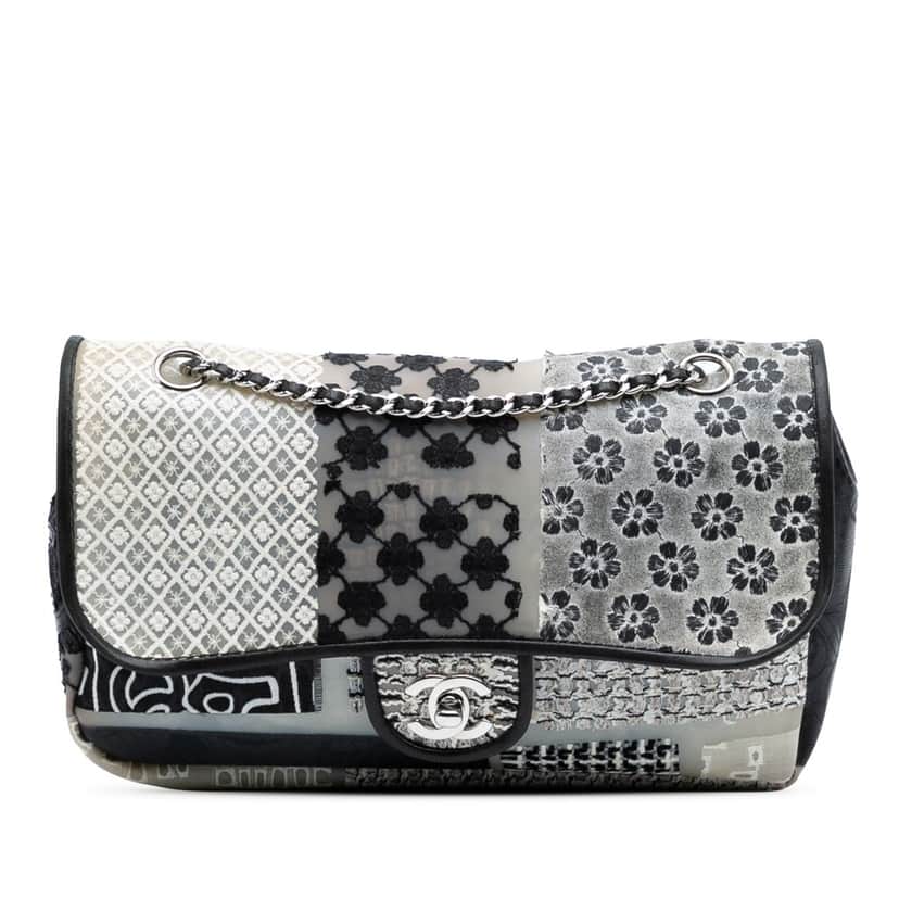 Chanel Medium PVC and Tweed Patchwork Single Flap White Good condition - Front View