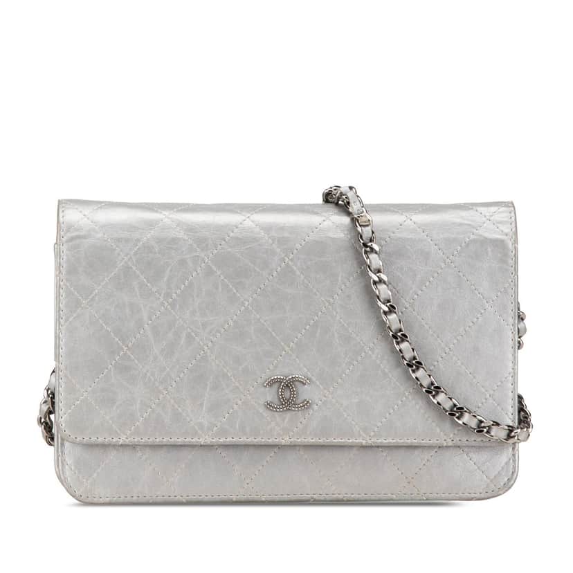 Chanel CC Quilted Aged Calfskin Wallet On Chain Silver Leather Good condition - Front View