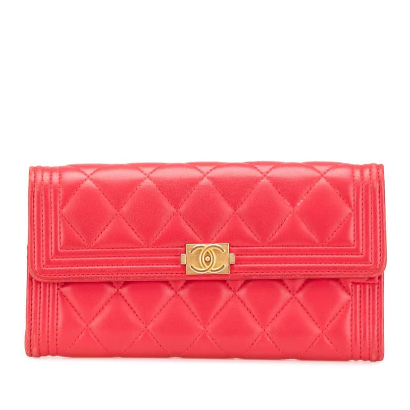 Chanel CC Quilted Lambskin Boy Flap Wallet Pink Leather Good condition - Front View