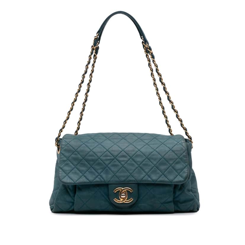 Chanel Large Iridescent Calfskin Chic Quilt Flap Blue Leather Good condition - Front View