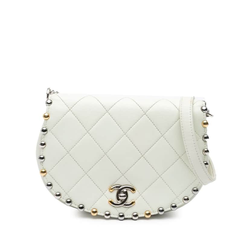 Chanel Small Quilted Lambskin Studded Bubble Flap White Leather Good condition - Front View