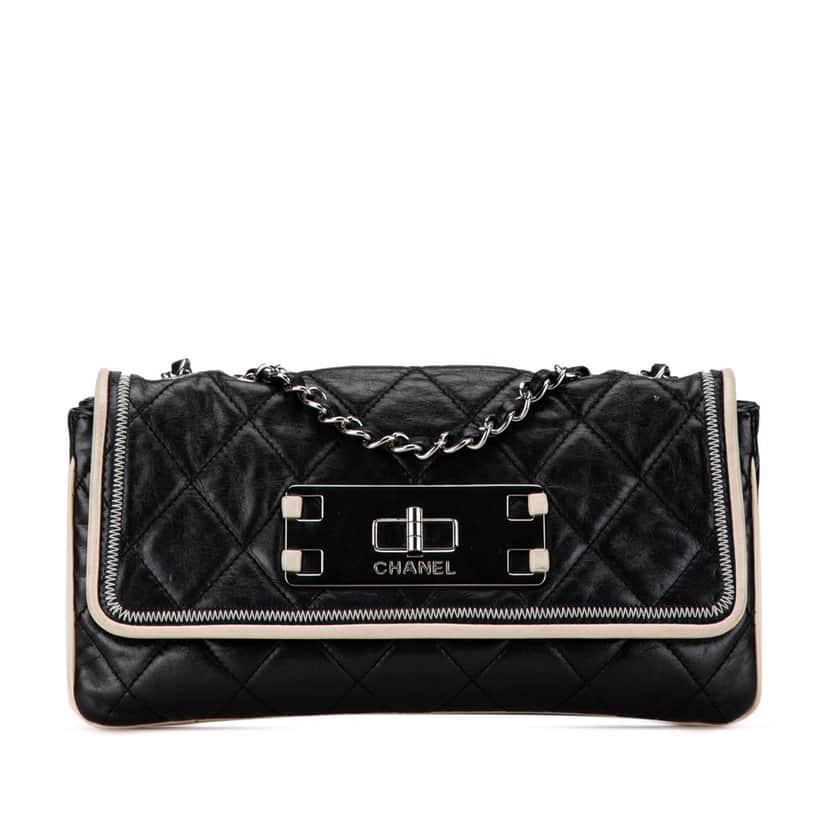 Chanel Quilted Lambskin Reissue East West Flap Black Leather Good condition - Front View