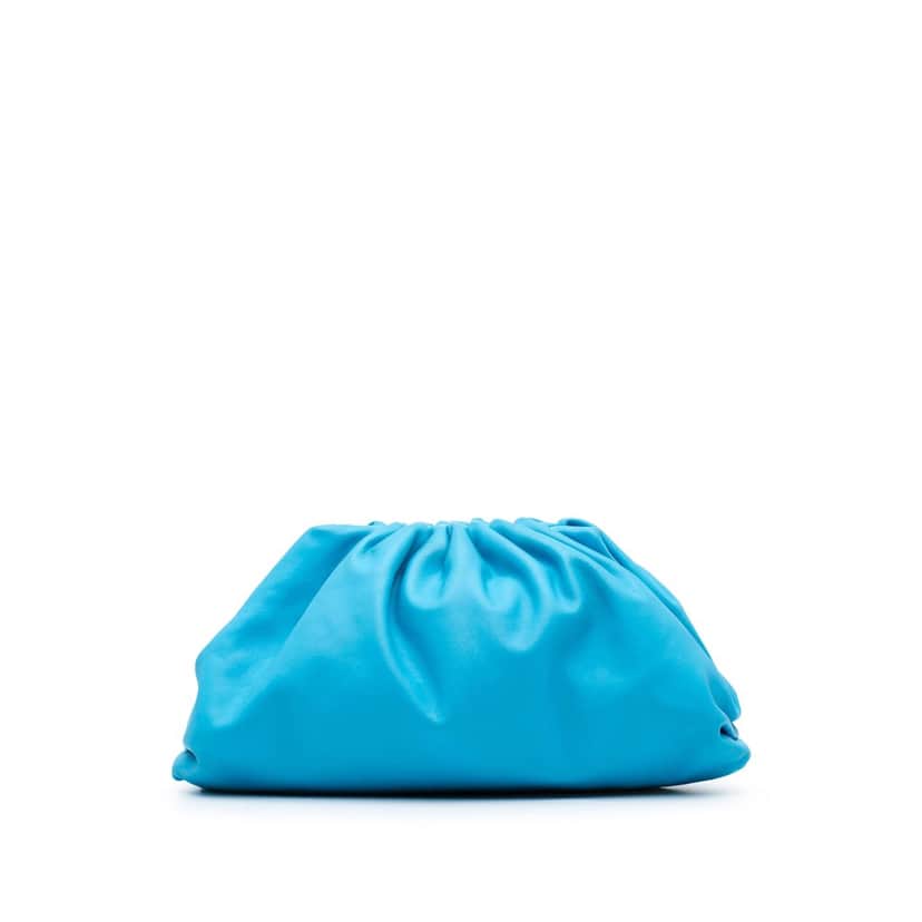 Bottega Veneta Lambskin The Pouch Blue Leather Good condition - Front View