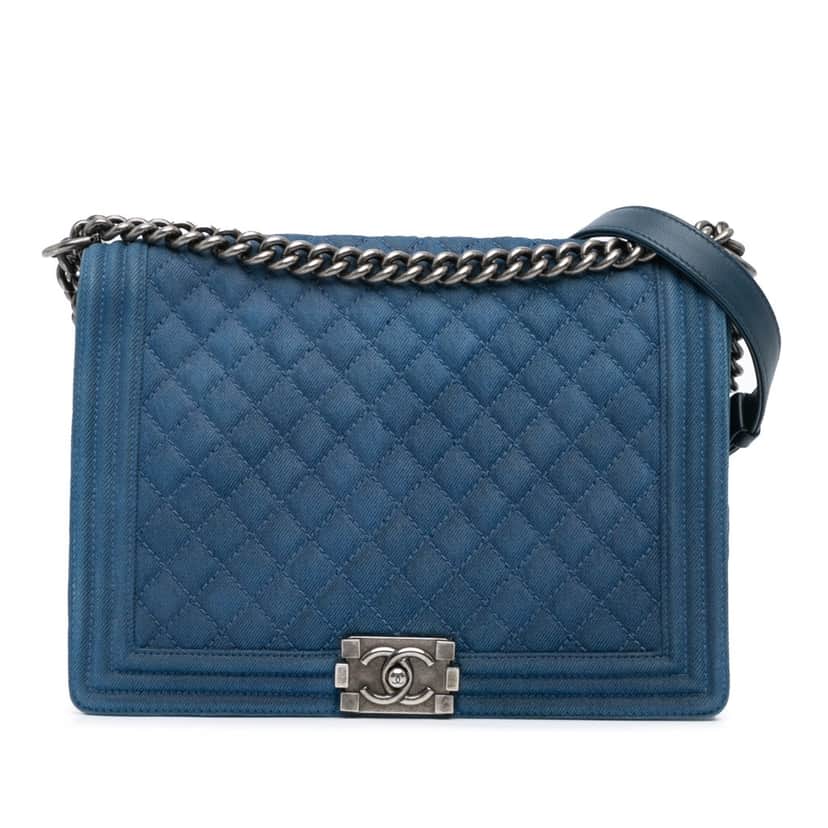 Chanel Large Quilted Denim Boy Flap Blue Denim Good condition - Front View