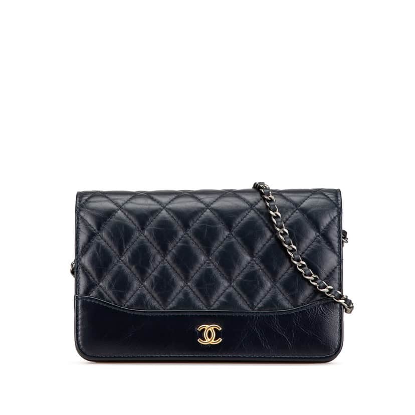 Chanel Quilted Aged Calfskin Gabrielle Wallet On Chain Black Leather Very good condition - Front View
