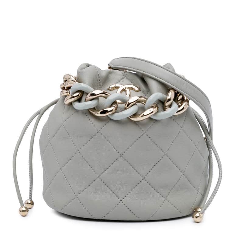 Chanel CC Quilted Calfskin Resin Bi-Color Chain Bucket Bag Grey Leather Very good condition - Front View