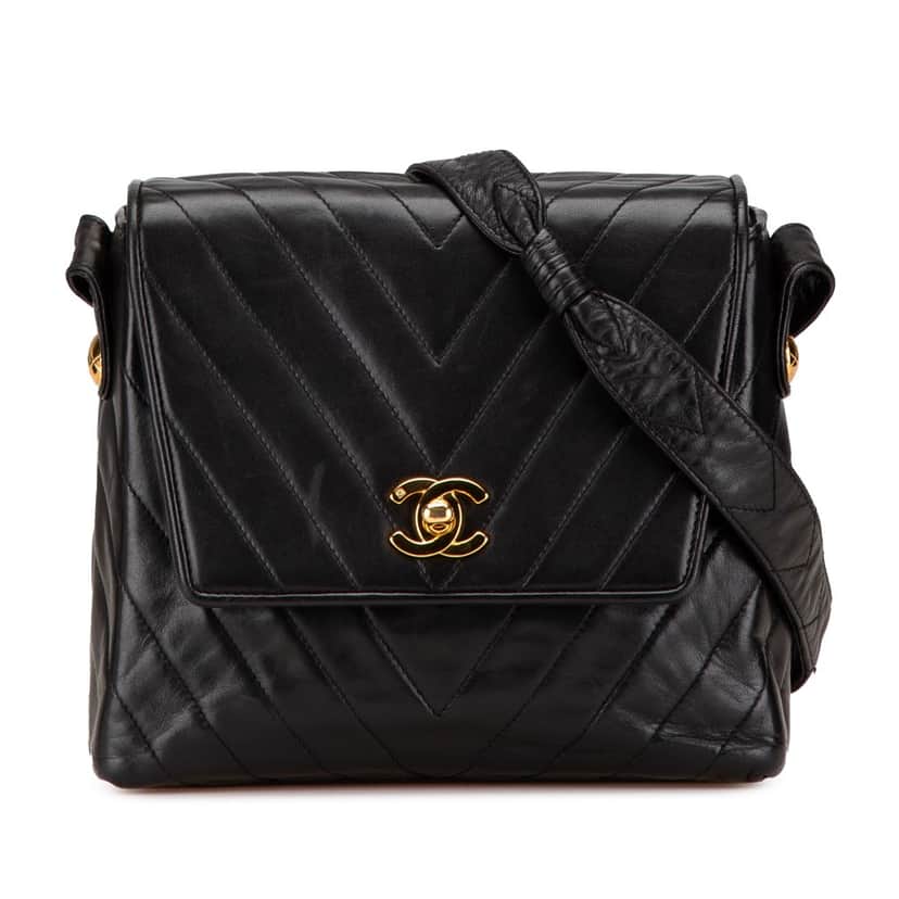Chanel CC Chevron Lambskin Flap Black Leather Good condition - Front View