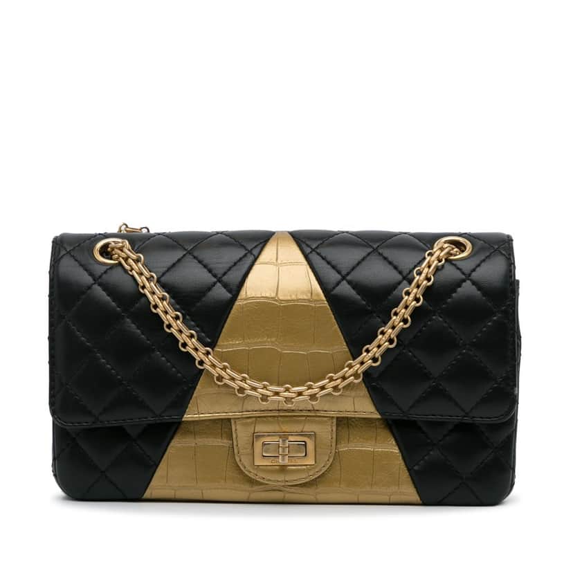 Chanel Medium Croc Embossed Lambskin 2.55 Reissue Double Flap Bag Black Leather Good condition - Front View