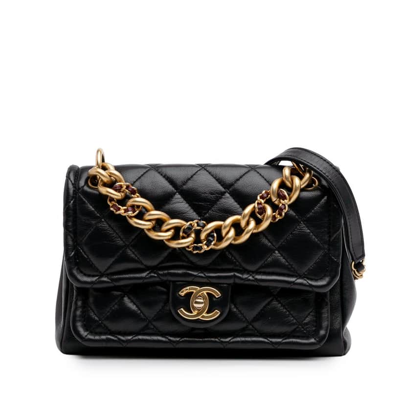 Chanel Small Quilted Lambskin Chain Link Flap Black Leather Good condition - Front View
