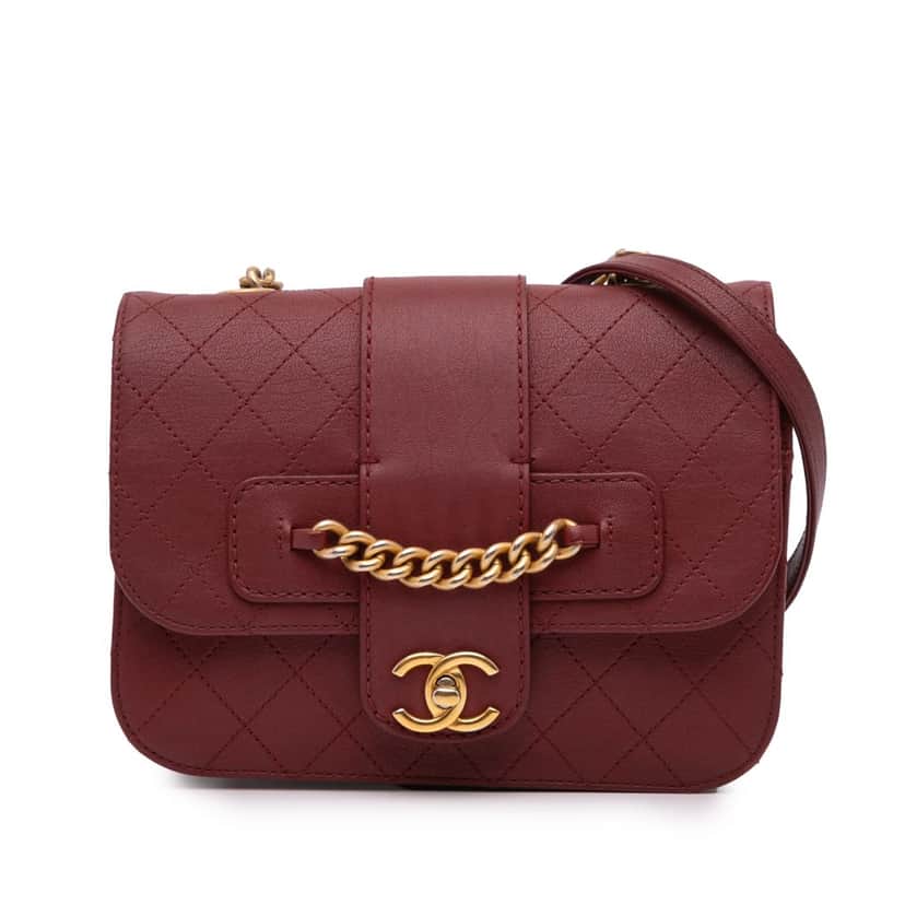Chanel Medium Quilted Sheepskin Front Chain Flap Red Leather Good condition - Front View