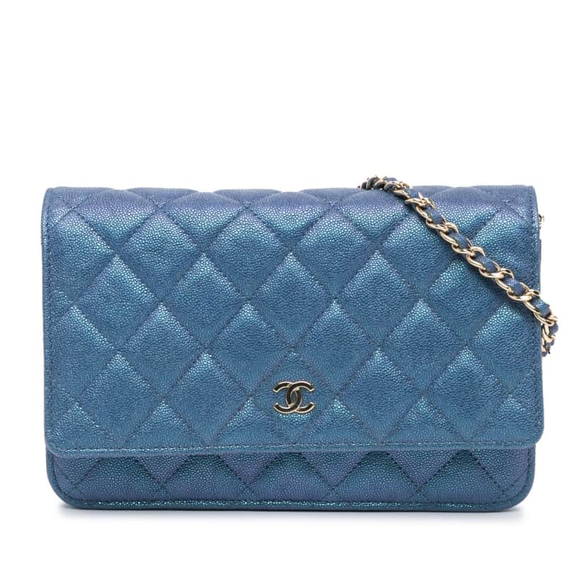 Chanel CC Quilted Iridescent Caviar Wallet on Chain Blue Leather Good condition - Front View