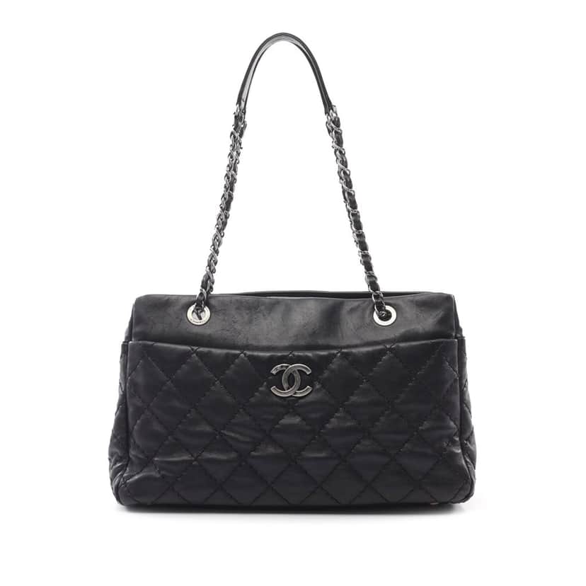 Chanel Medium CC Quilted Calfskin Stitch It Tote Black Leather Good condition - Front View