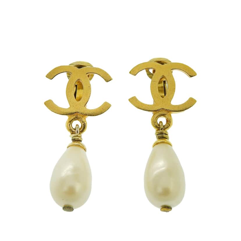 Chanel Gold Plated CC Faux Pearl Drop Clip on Earrings Gold Metal Good condition - Front View
