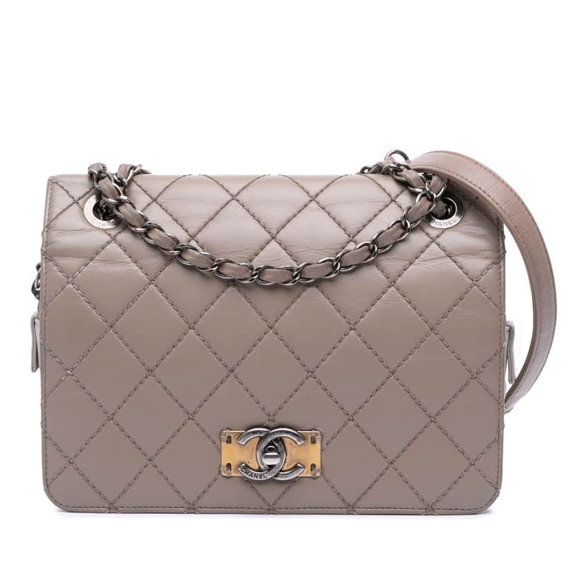 Chanel Quilted Calfskin Day Trip Flap Brown Leather Good condition - Front View