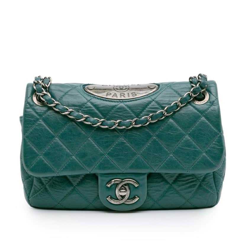 Chanel Paris Dallas CC Quilted Calfskin Double Flap Blue Leather Good condition - Front View