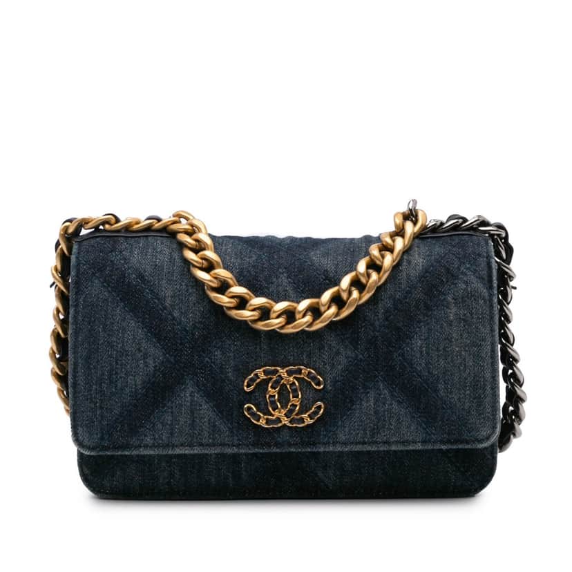 Chanel Denim 19 Flap Wallet On Chain Blue Denim Good condition - Front View
