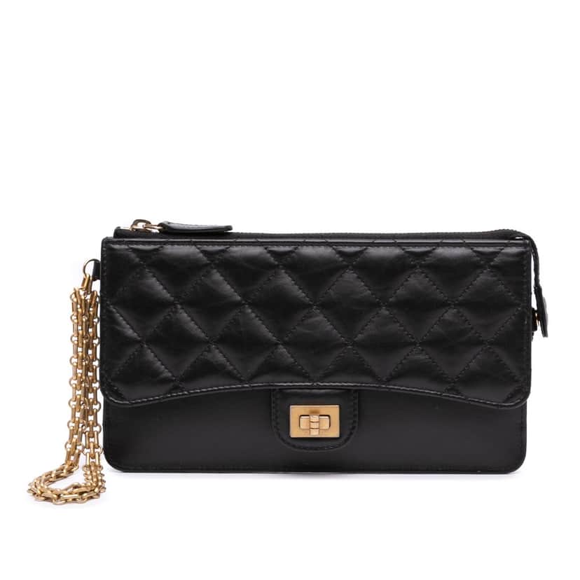 Chanel Quilted Aged Calfskin Reissue Pouch With Chain Black Leather Good condition - Front View