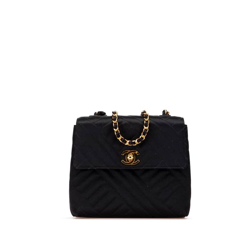 Chanel Mini Square Diagonal Quilted Satin Single Flap Black Satin Very good condition - Front View