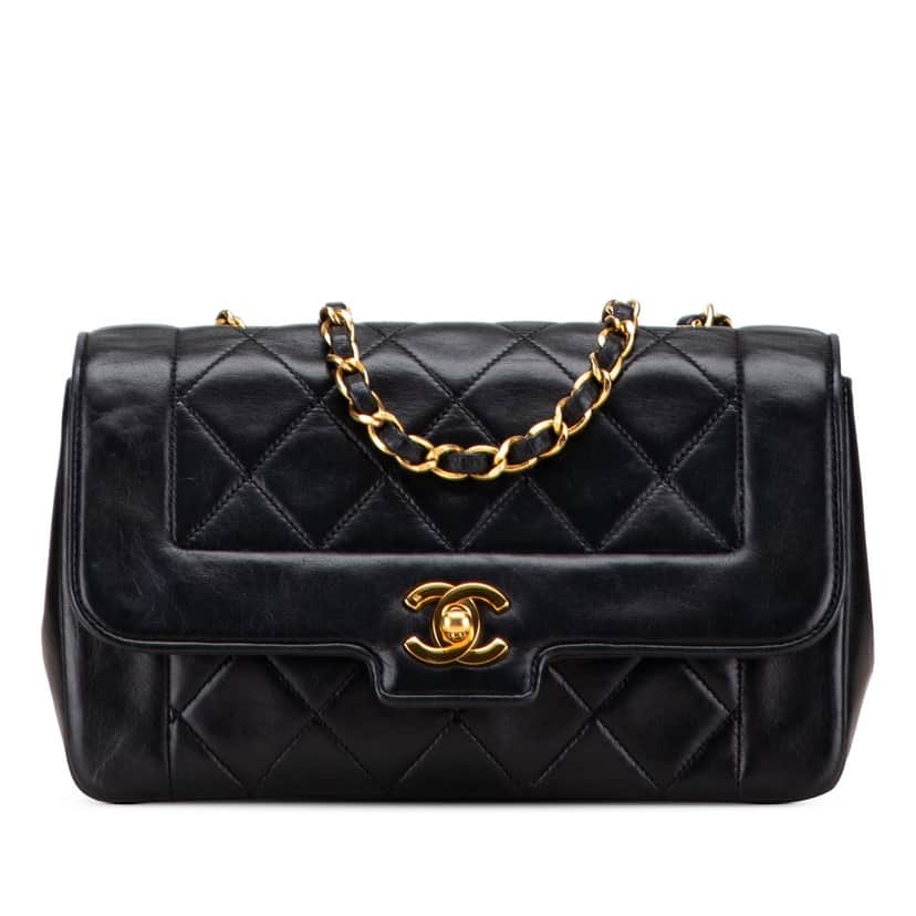 Chanel Small Quilted Lambskin Diana Single Flap Black Leather Good condition - Front View