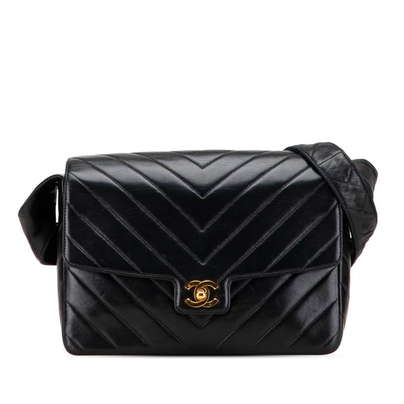 Chanel CC Chevron Lambskin Flap Black Leather Good condition - Front View