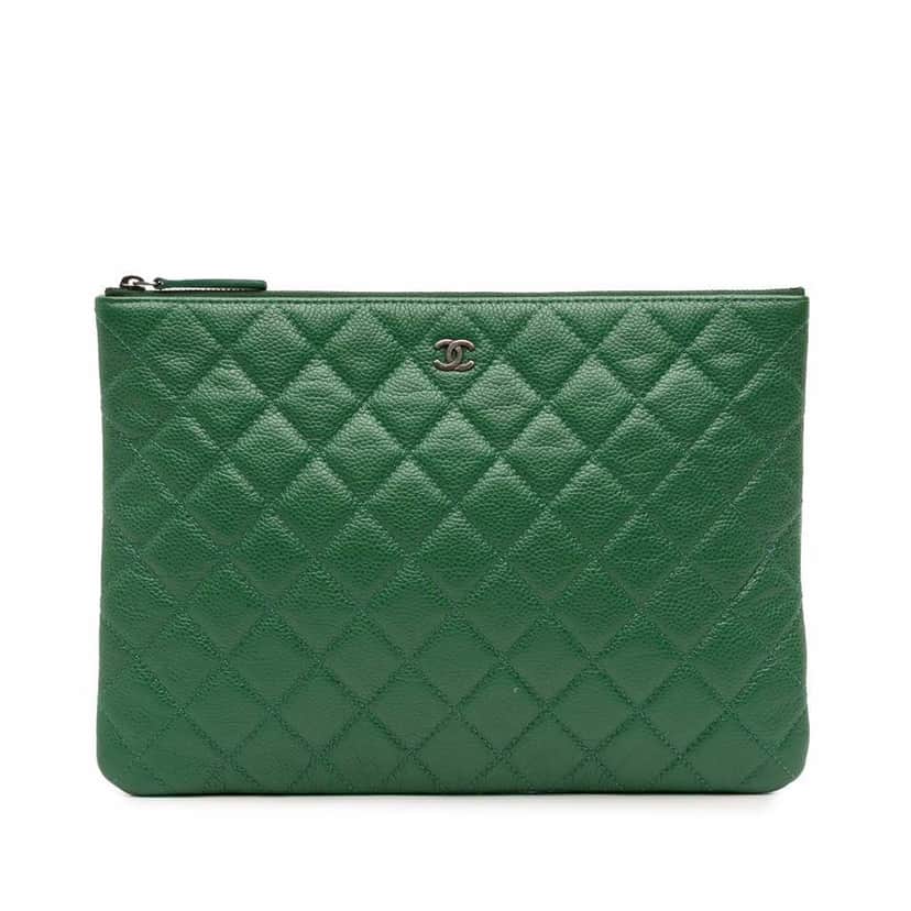 Chanel Medium Quilted Caviar O Case Clutch Green Leather Good condition - Front View