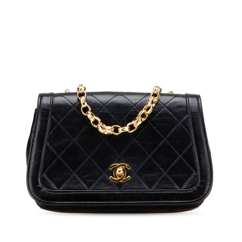 Chanel CC Quilted Lambskin Bijoux Chain Curved Full Flap Black Leather Good condition - Front View
