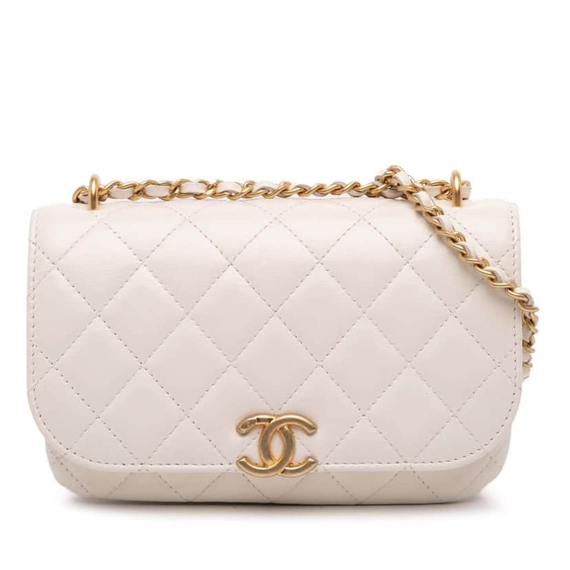 Chanel Quilted Shiny Lambskin Flap with Chain White Leather Good condition - Front View