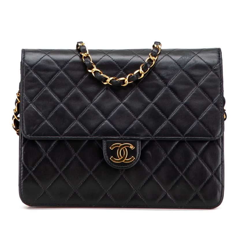 Chanel Small CC Quilted Lambskin Single Flap Black Leather Good condition - Front View