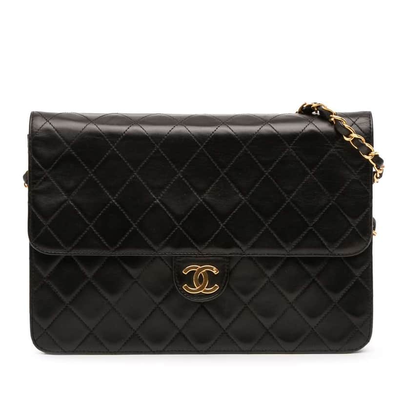 Chanel Medium CC Quilted Lambskin Single Flap Black Leather Good condition - Front View