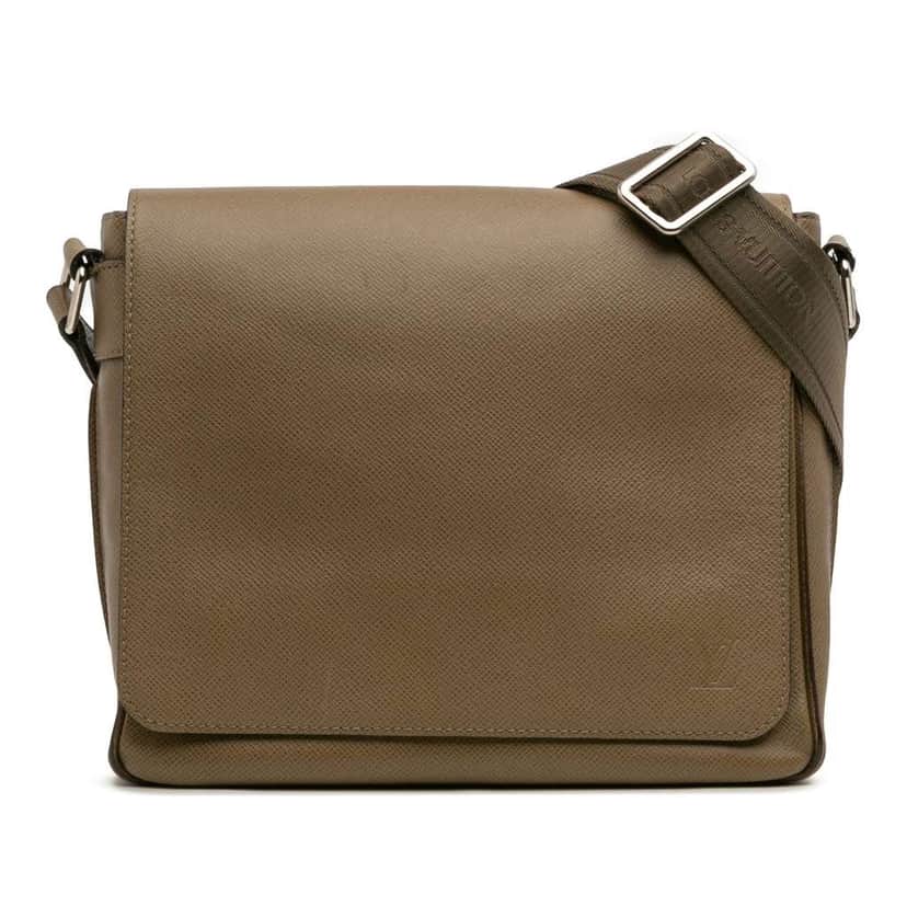 Louis Vuitton Taiga Roman PM Brown Leather Good condition - Front View