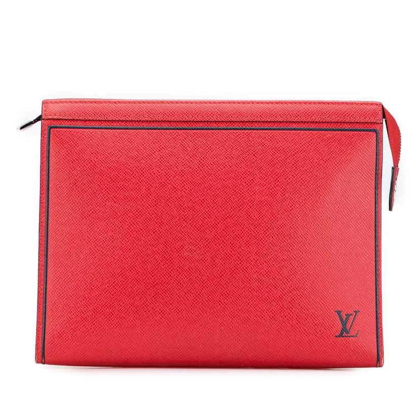 Louis Vuitton Taiga Pochette Voyage MM Red Leather Good condition - Front View