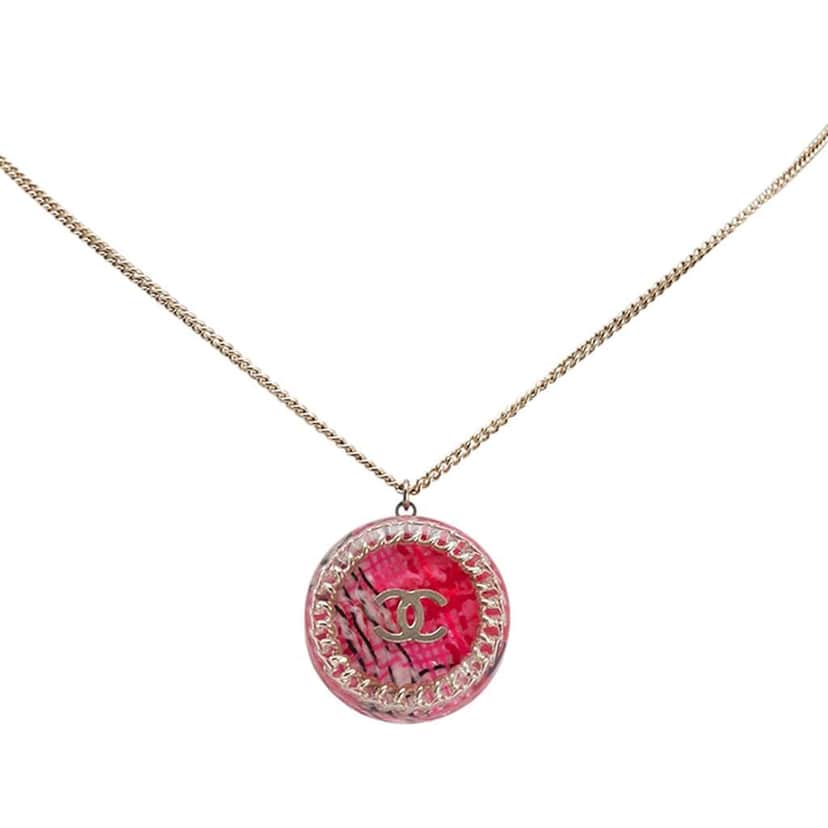 Chanel Gold Plated Resin CC Round Pendant Necklace Gold Metal Good condition - Front View