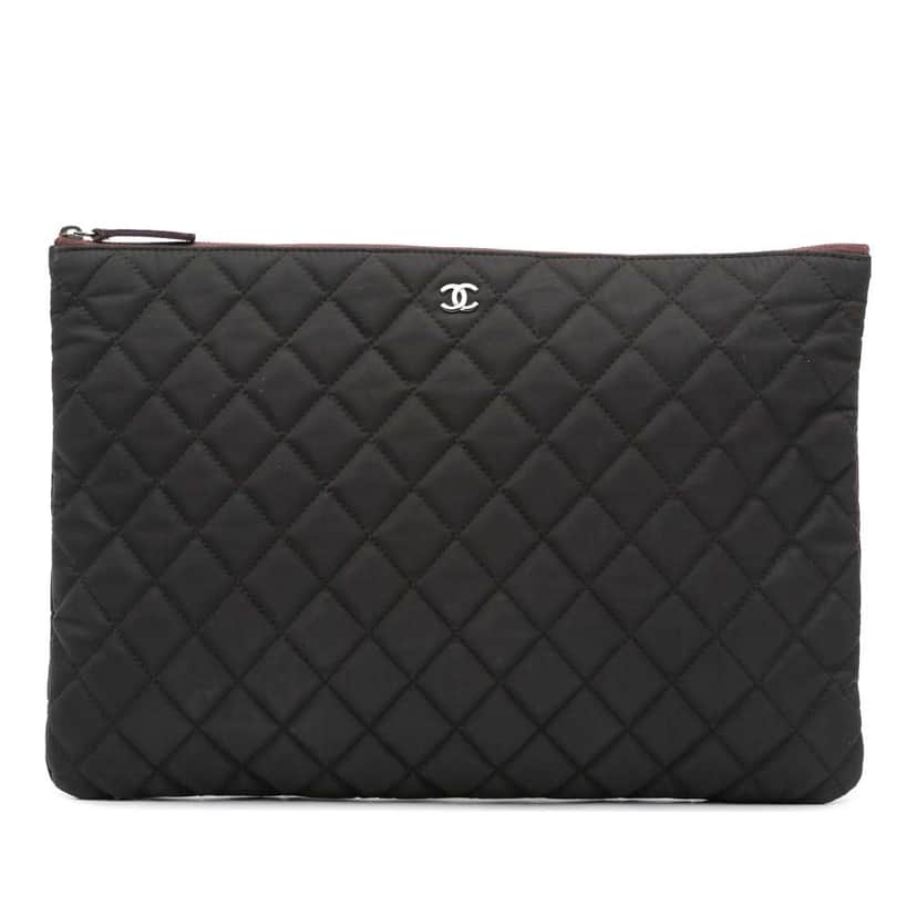 Chanel Large Quilted Nylon O Case Clutch Black Good condition - Front View
