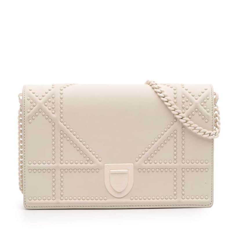 Dior Small Ultra Matte Studded Calfskin Diorama Wallet on Chain White Leather Good condition - Front View