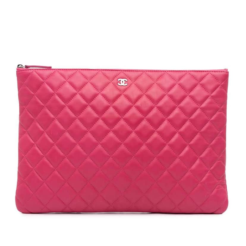 Chanel Large Quilted Lambskin O Case Clutch Pink Leather Good condition - Front View