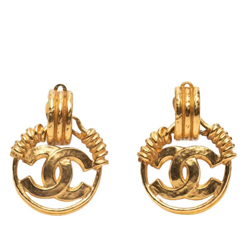 Chanel Gold Plated CC Swing Clip on Earrings Gold Metal Good condition - Front View
