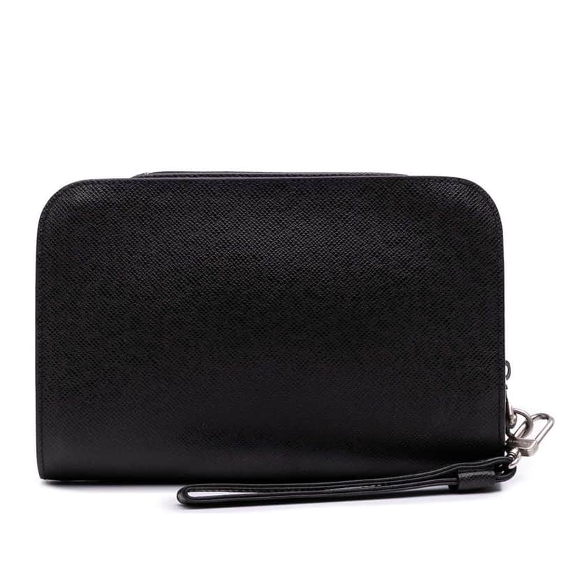 Louis Vuitton Taiga Pochette Baikal Black Leather Fair condition - Front View
