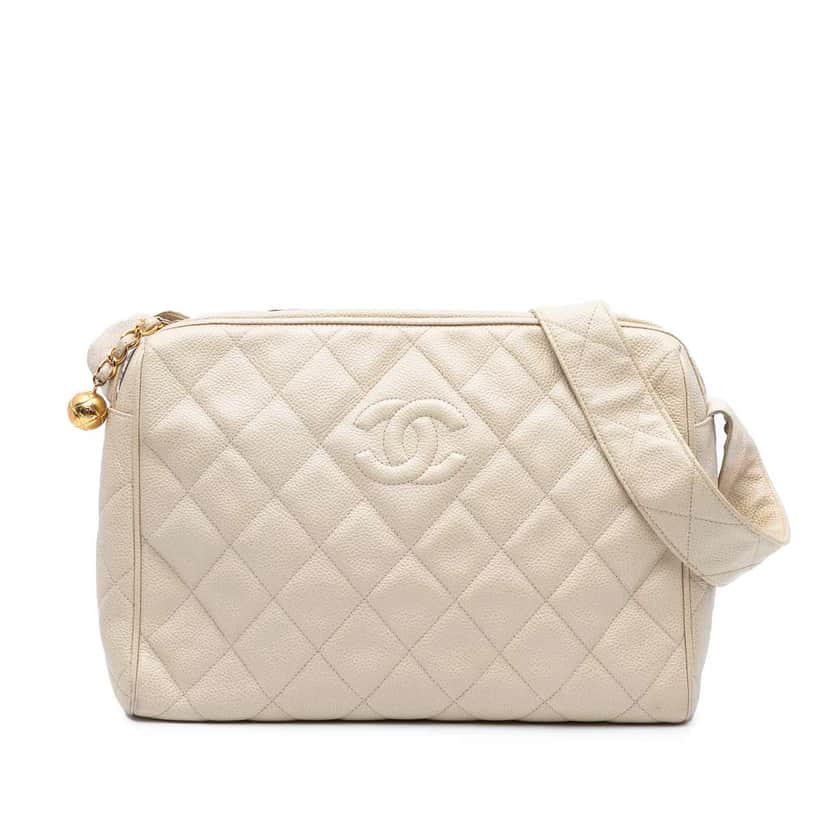 Chanel CC Quilted Caviar Crossbody White Leather Good condition - Front View