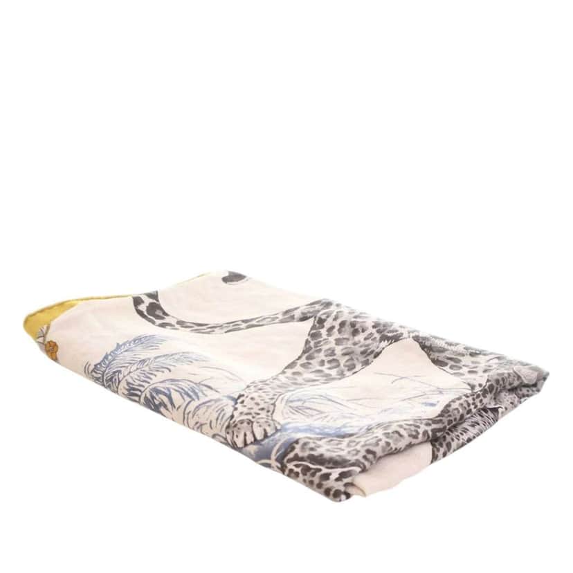 Hermès Jungle Love Cashmere Silk Triangle Scarf Grey Wool Good condition - Front View