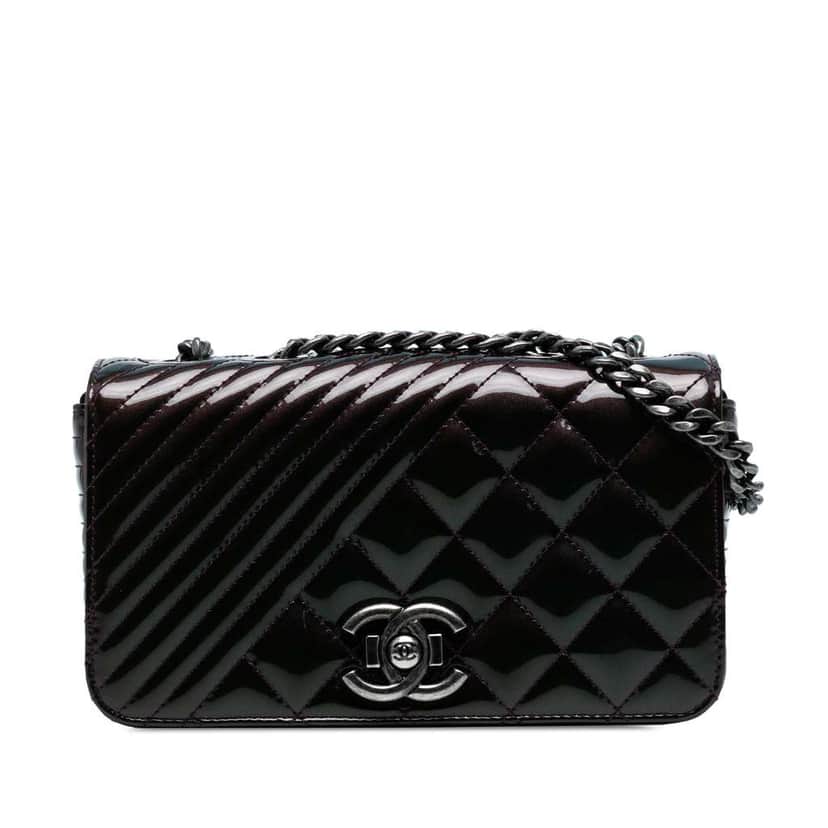 Chanel Small Patent Coco Boy Flap Purple Leather Good condition - Front View