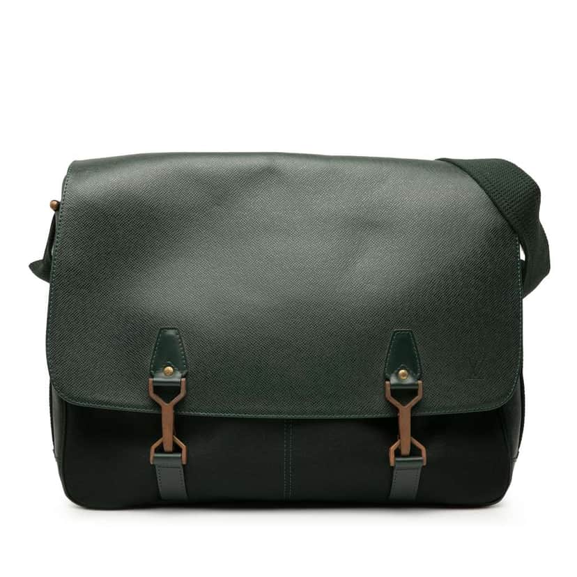 Louis Vuitton Taiga Dersou Green Leather Good condition - Front View