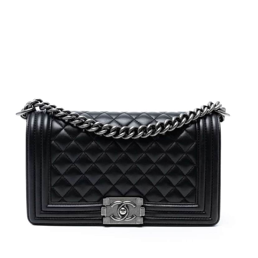 Chanel Old Medium Quilted Lambskin Boy Flap Black Leather Good condition - Front View